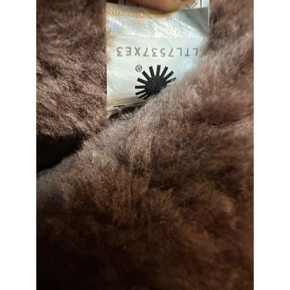 UGG EDELINA GRIZZLY BOOTS Like new condition 11 - Picture 13 of 14